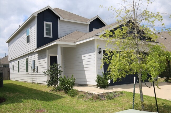 Building Photo - 1336 Mount Blanc Path