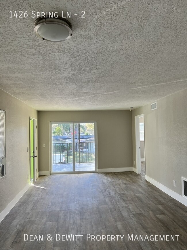 Foto del edificio - 2 Bed/2 Bath - Unit 2