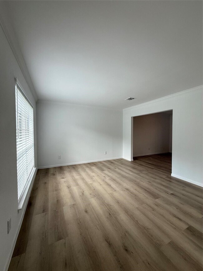 Foto del edificio - 2406 Lakefield Way