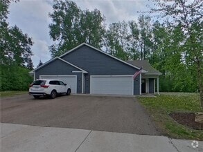 Building Photo - 827 Garceau Ln