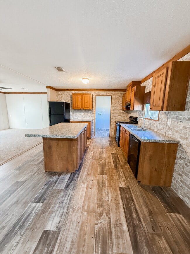 Foto del edificio - 1430 Shadeville Rd