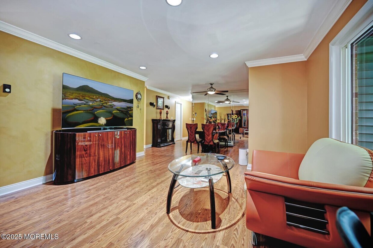 Foto principal - 236 Medford Ct