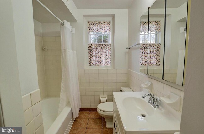 Building Photo - 3410 38th St NW