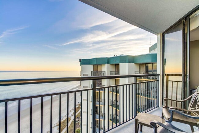 Building Photo - 2710 N Ocean Blvd