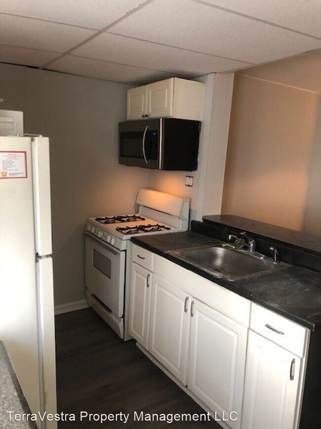 Building Photo - 2 br, 1 bath House - 338 Bergen St