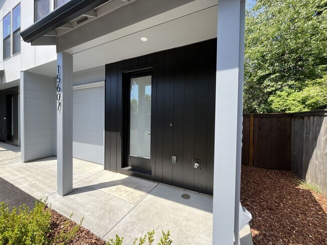 Foto del edificio - Brand-New 2026 Build with 3 Bedrooms, Island Kitchen & Attached Garage