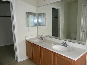 Building Photo - 11520 Jacinth Ct