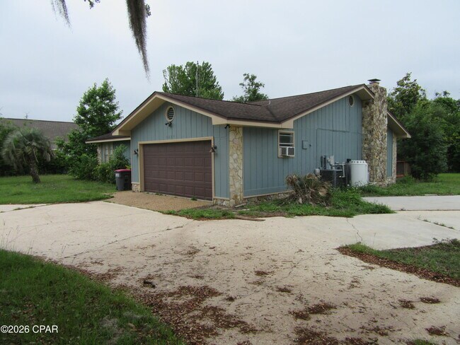 Foto del edificio - 8629 Deerpoint Dr