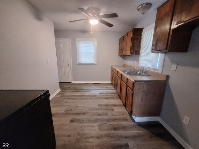 Foto del edificio - 2222 Groff Ave