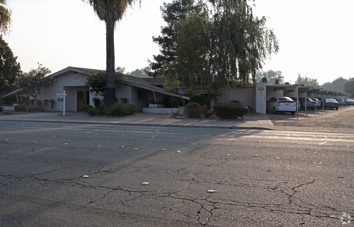Primary Photo - Tully Apartments