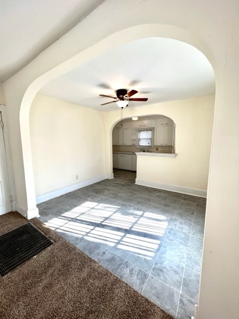 Dining Room - 517 W Minota St