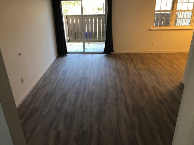Foto del edificio - 2721 Mimosa Ct