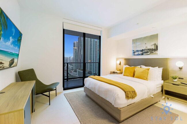 Foto del edificio - 601 NE 1st Ave