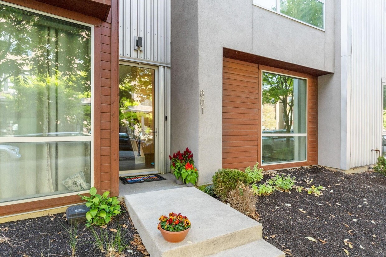 Foto principal - 801 N 6th St