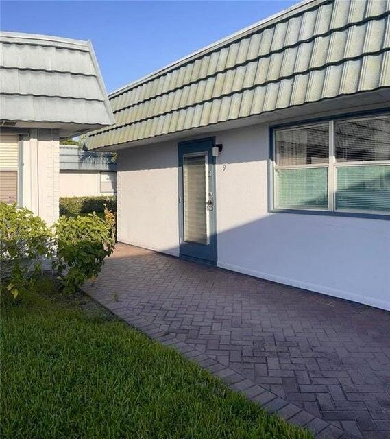 Building Photo - 9 Waterford Way