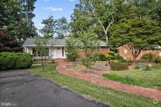 Building Photo - 2608 Sigmona St