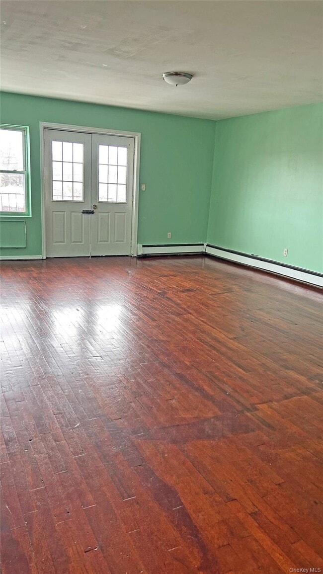 Foto del edificio - 93-26 197th St