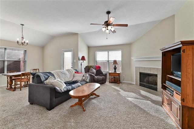 Foto del edificio - 2825 Dawn Spring Dr