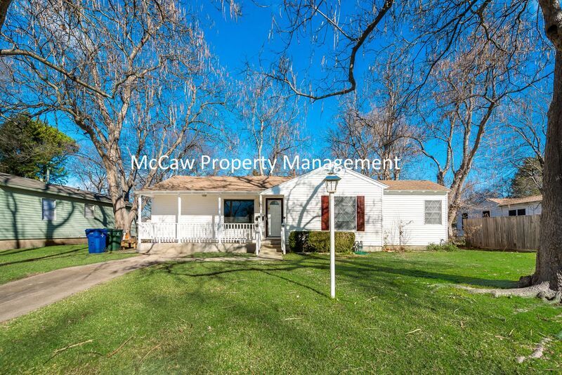 1605 Maple Dr, Garland, TX 75042 House for Rent in Garland, TX