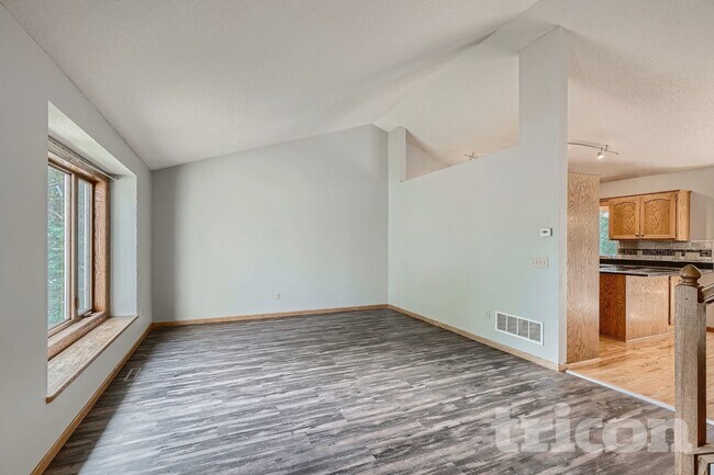 Foto del edificio - 5077 Credit River Dr