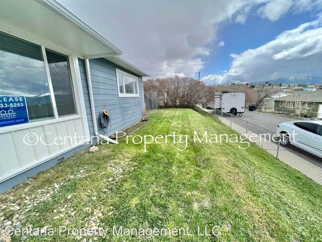Building Photo - 2 br, 1 bath House - 725 Eleventh St