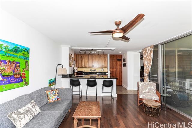 Building Photo - 2600 Pualani Way