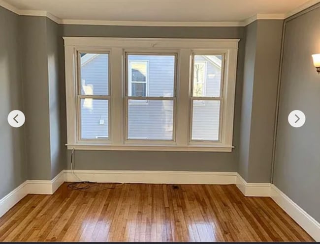 Building Photo - 7 Fairbanks St