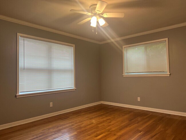 Building Photo - 241 Skyline Dr, North Little Rock AR 72116...