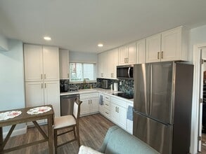 Building Photo - 108 Erna Way