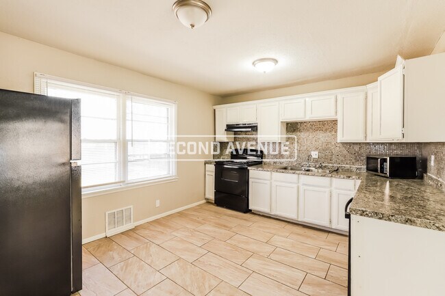 Foto del edificio - 7429 College Ave