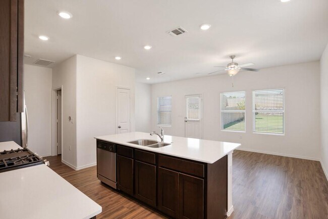 Building Photo - 15200 Spruce Frost Cv