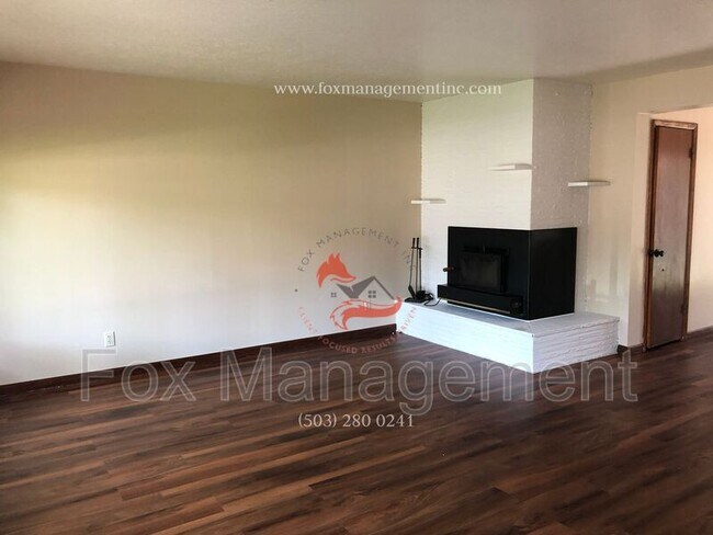 Building Photo - 2804 SE 136th Ave