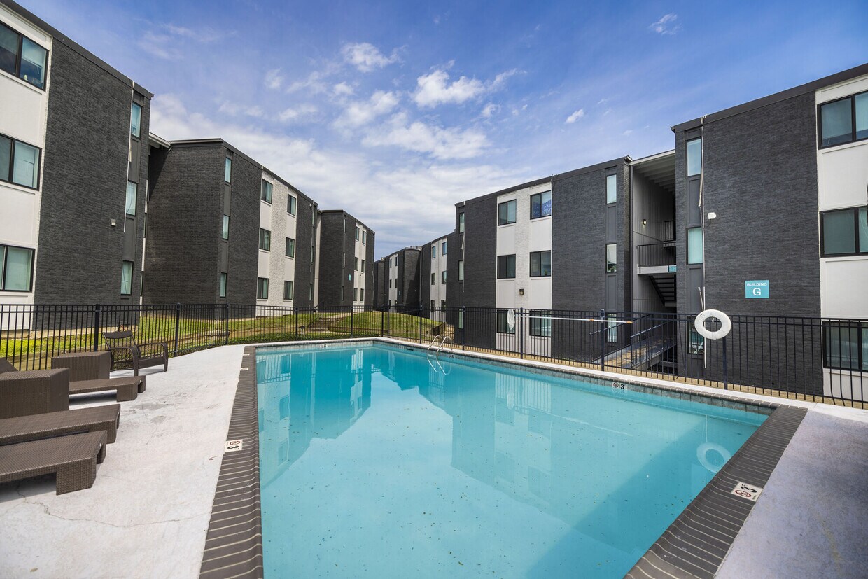 The Genesis Lafayette Apartments in Lafayette, LA