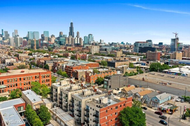 Foto del edificio - 2 br, 2 bath Condo - 1516 W Grand Ave