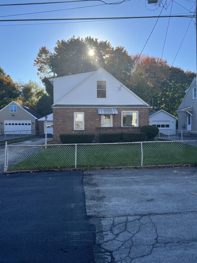 4 Leach Ave, Albany, NY 12205 House Rental in Albany, NY