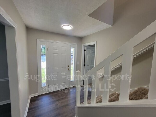 Foto del edificio - 428 Pleasant Home Rd
