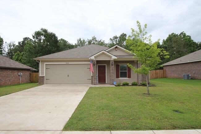 Building Photo - Almost Ready! Cozy 4 Bedroom2 Bath Home in...