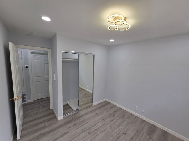 Building Photo - 643 Gellert Blvd