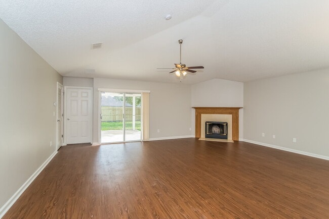Building Photo - 847 Timberjack Ct
