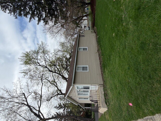Foto del edificio - 5938 Dunham Rd