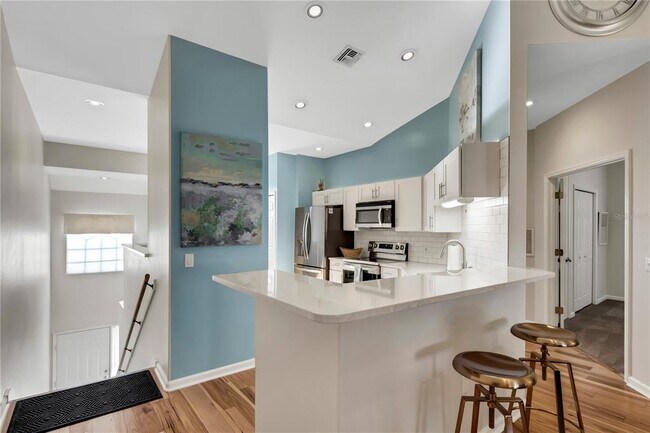 Foto del edificio - 421 Enclave Pl