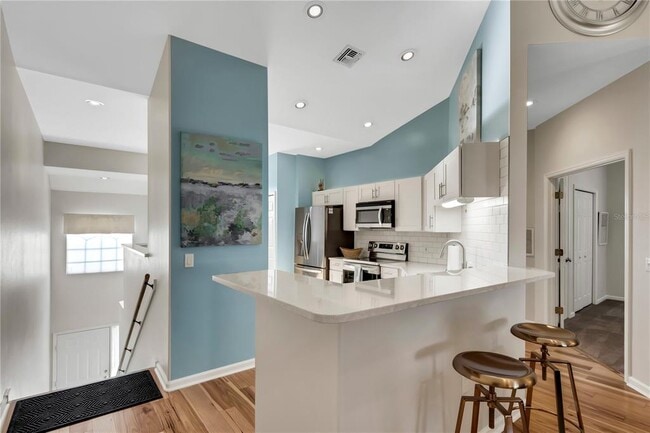 Building Photo - 421 Enclave Pl