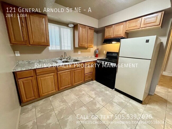 Building Photo - 1st Month Rent Free! Lovely 2 Bedroom, 1 B...