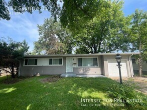 Building Photo - 3047 Canfield Dr