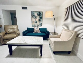 Building Photo - 4158 Tamiami Trl