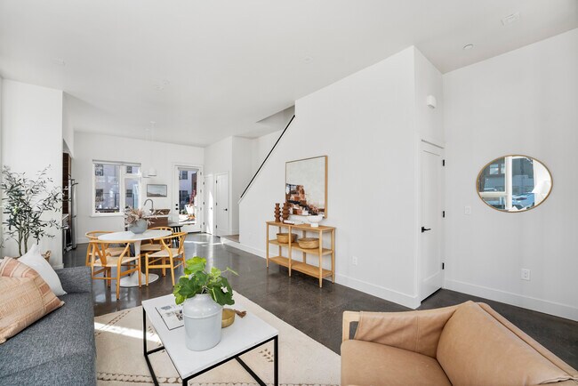 Building Photo - 2226 I St