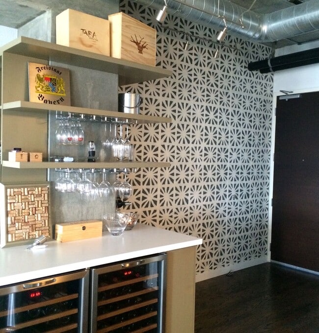 Foto del edificio - 877 Island Ave