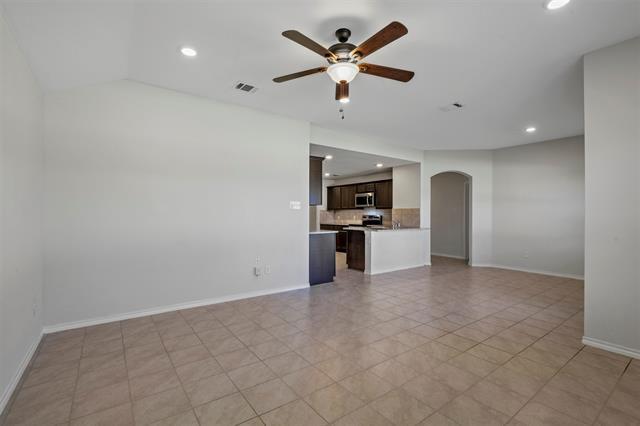 Foto del edificio - 121 Woodland St
