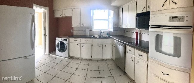 Building Photo - 2 br, 2 bath Condo - 2410 Franciscan dr