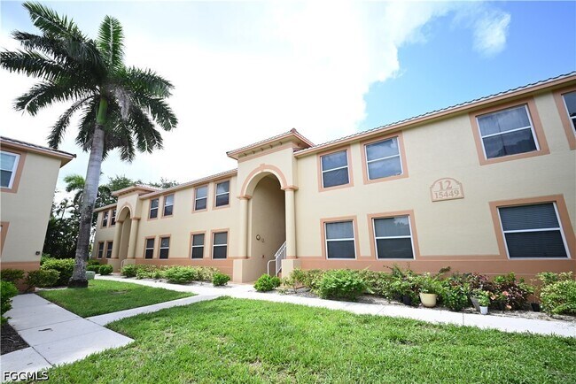 Foto del edificio - 15449 Bellamar Cir
